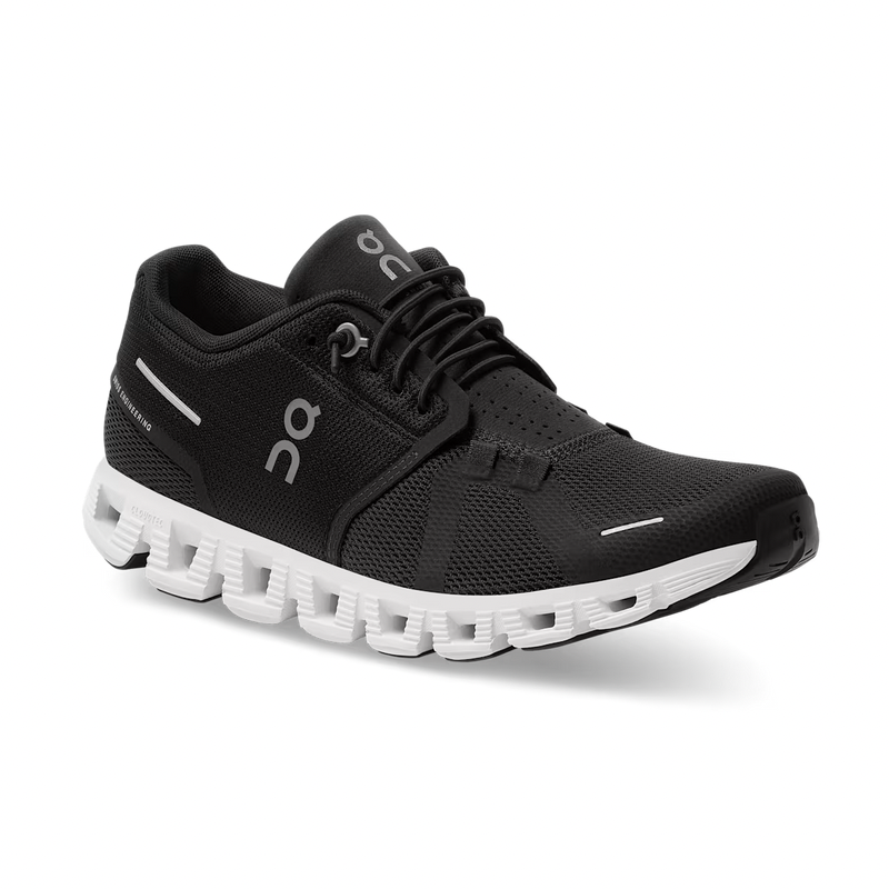 On Running Cloud 6 Black/White