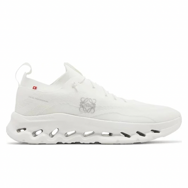 LOEWE x OnCloudtilt All White