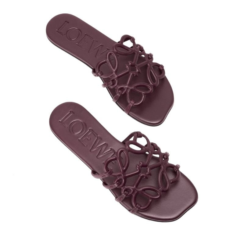 LOEWE Apac Petal Anagram slide in calfskin Red -