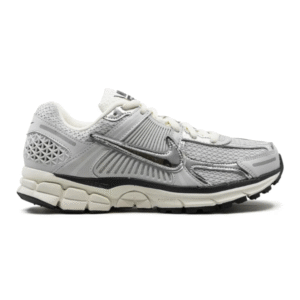Nike Zoom Vomero 5 Chrome